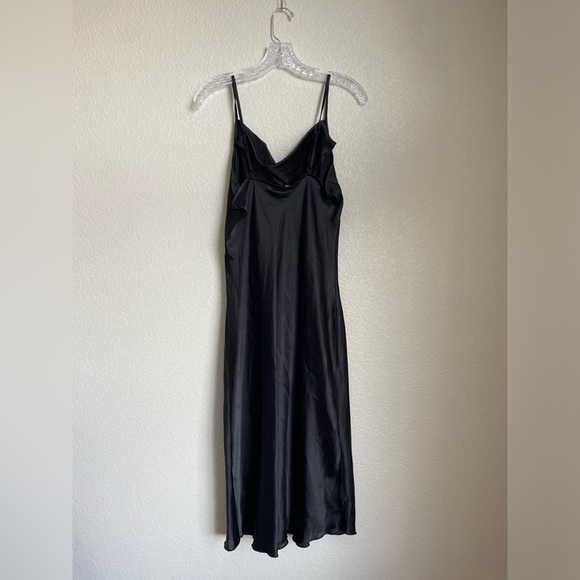 Bebe and Windsor Party Dress Bundle - Picture 3 of 12